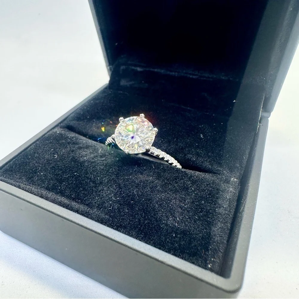 Moissanite Diamond Engagement Ring 3 Ct GRA Round Cut Wedding Jewelry Six Prong